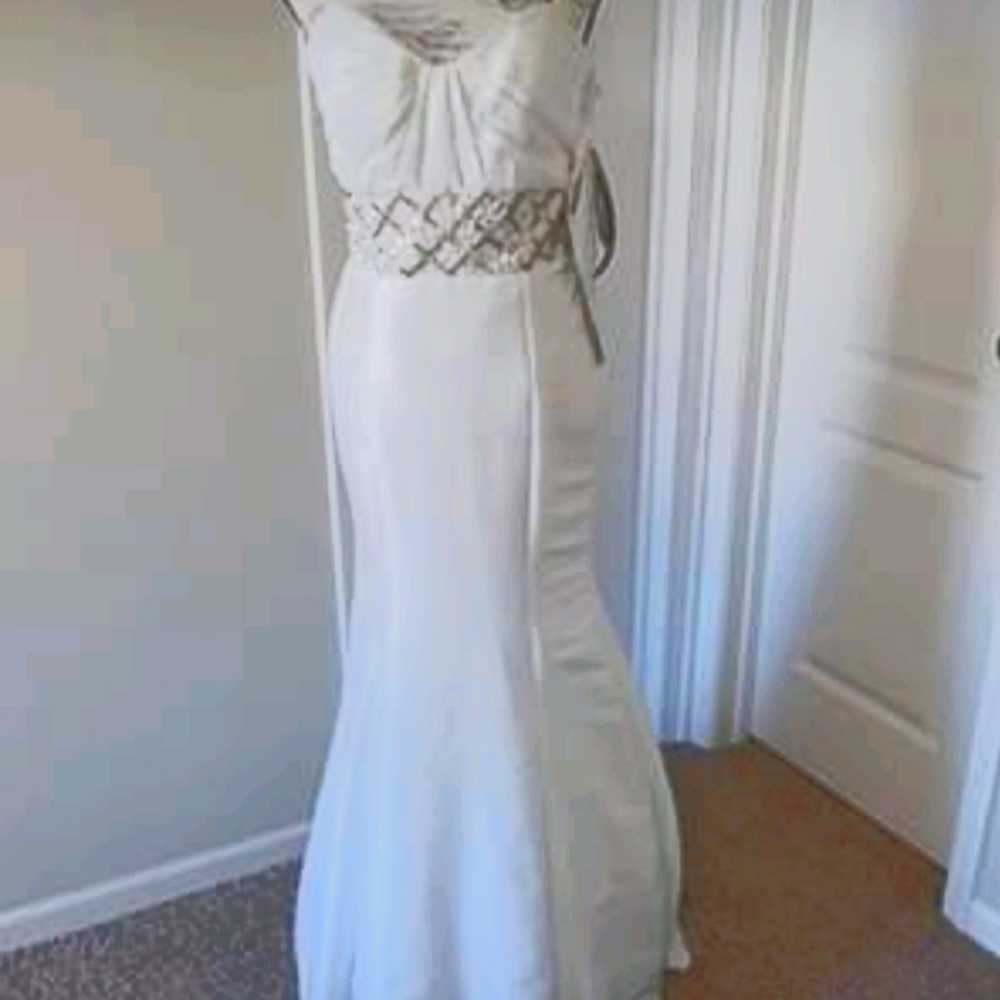 LaFee for Jasmine white formal gown. NWT.
